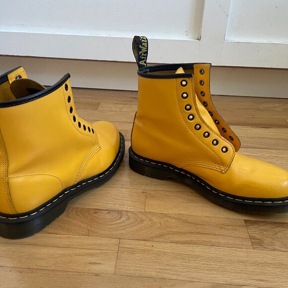 1460 Dr. Marten Boots - Picture 4 of 6